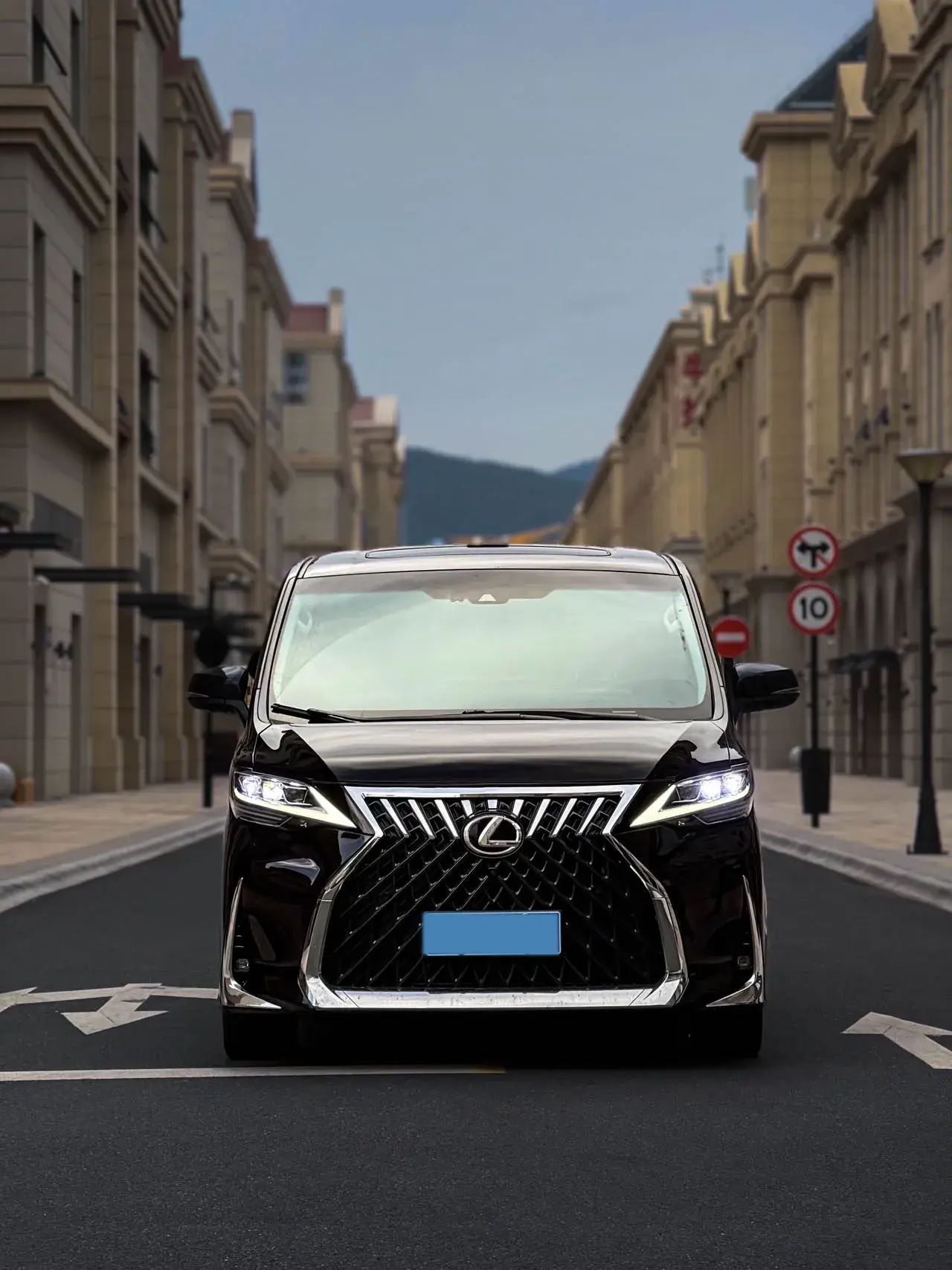 2019 TOYOTA VELLFIRE thumbnail 2