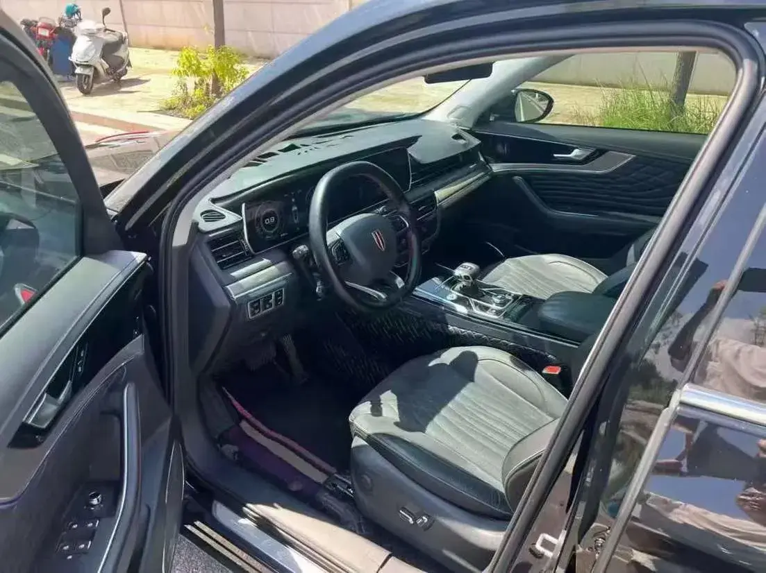 2022 HONGQI HS5 thumbnail 4