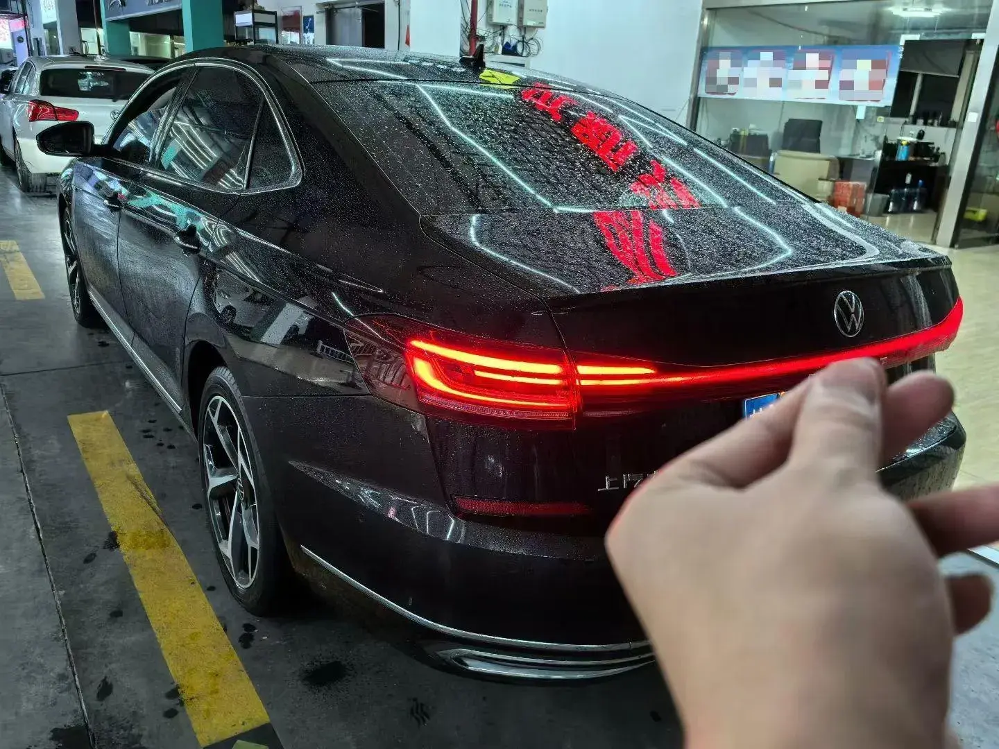 2022 VOLKSWAGEN PASSAT thumbnail 4