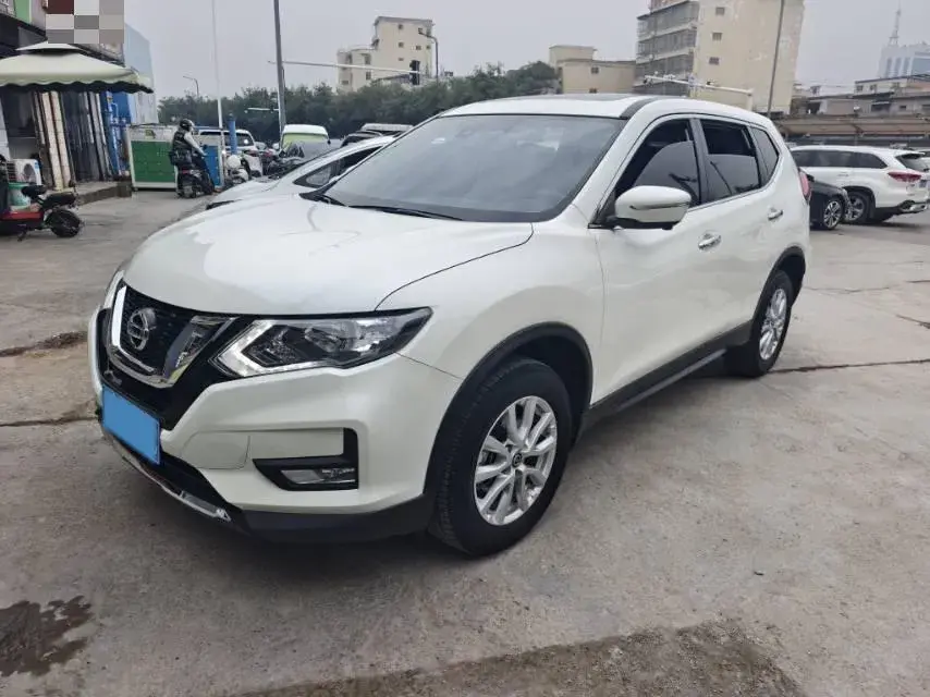 2023 Nissan X-Trail 2.0L 151HP L4 CVT