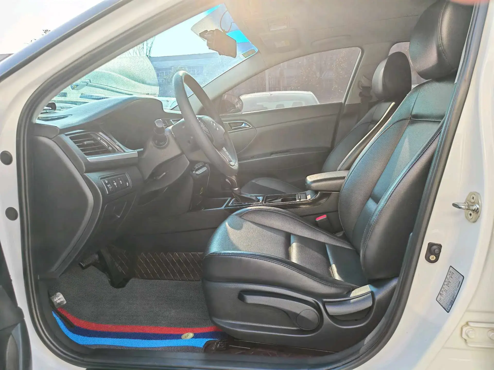 2017 HYUNDAI MISTRA thumbnail 4