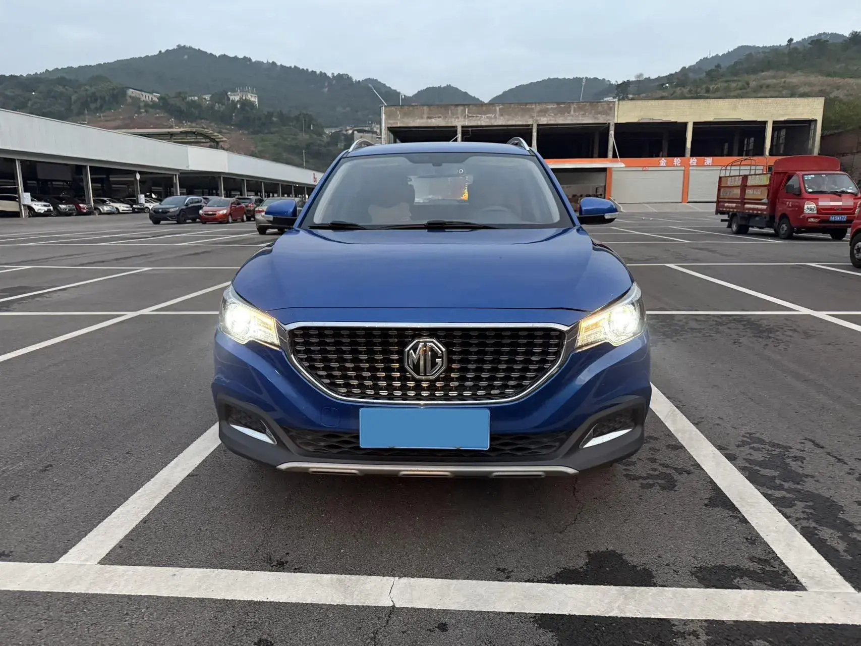 2017 MG ZS thumbnail 2