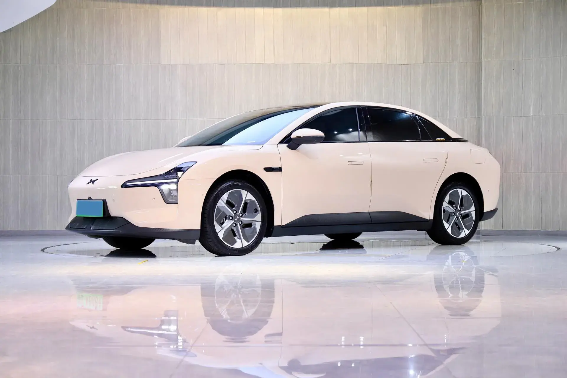 2024 XPENG MONA view 1