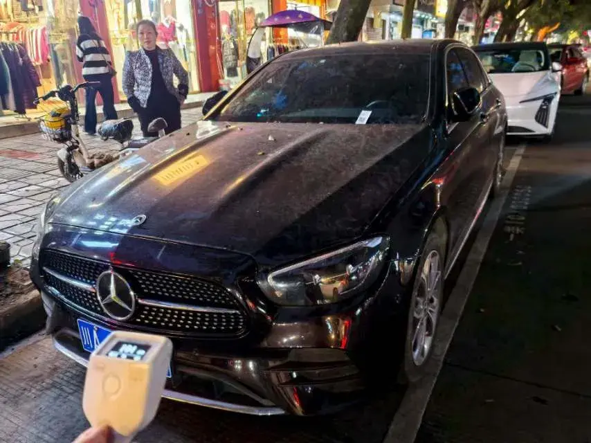 2022 MERCEDES-BENZ E view 1