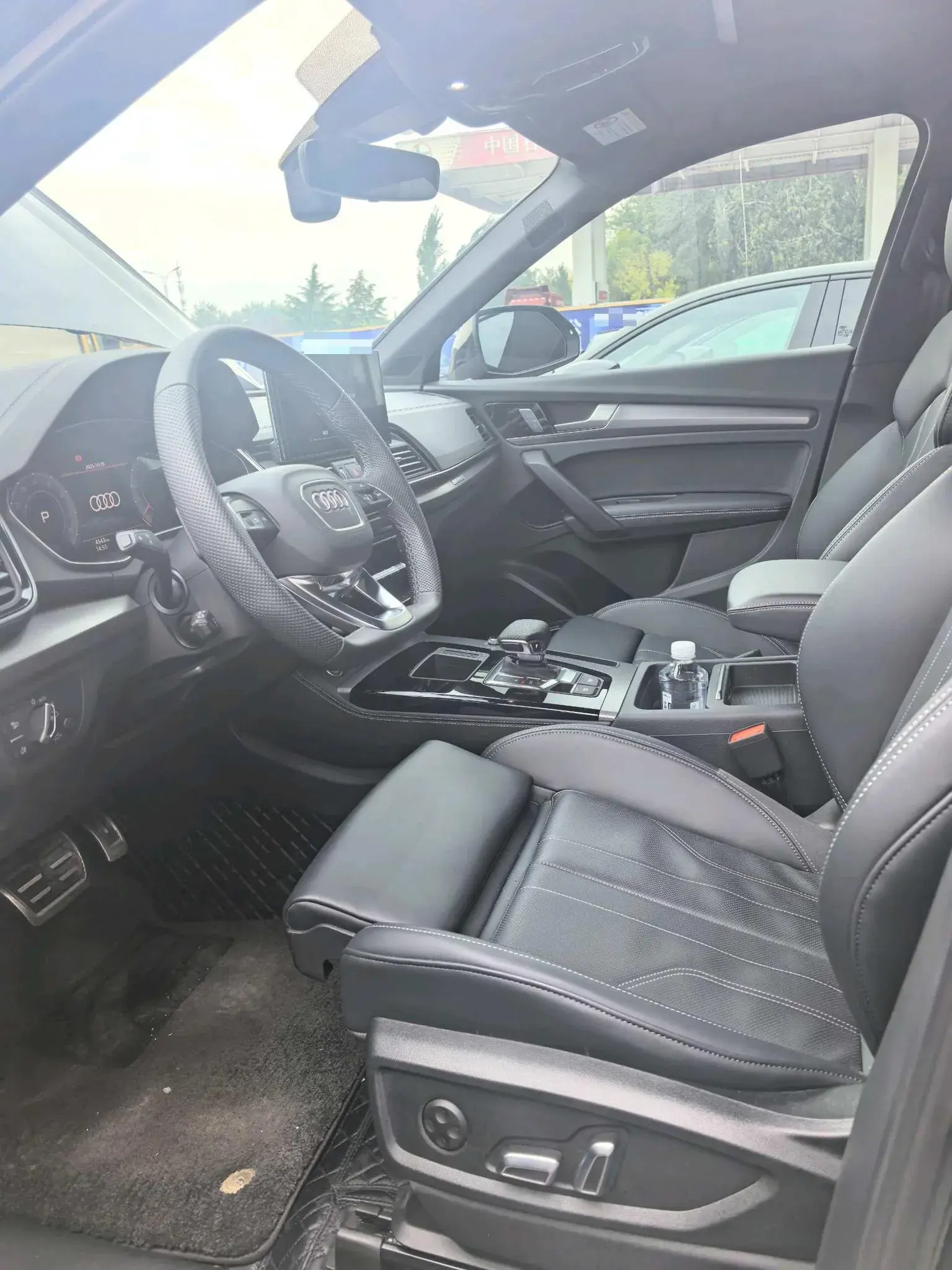 2025 AUDI Q5L thumbnail 4