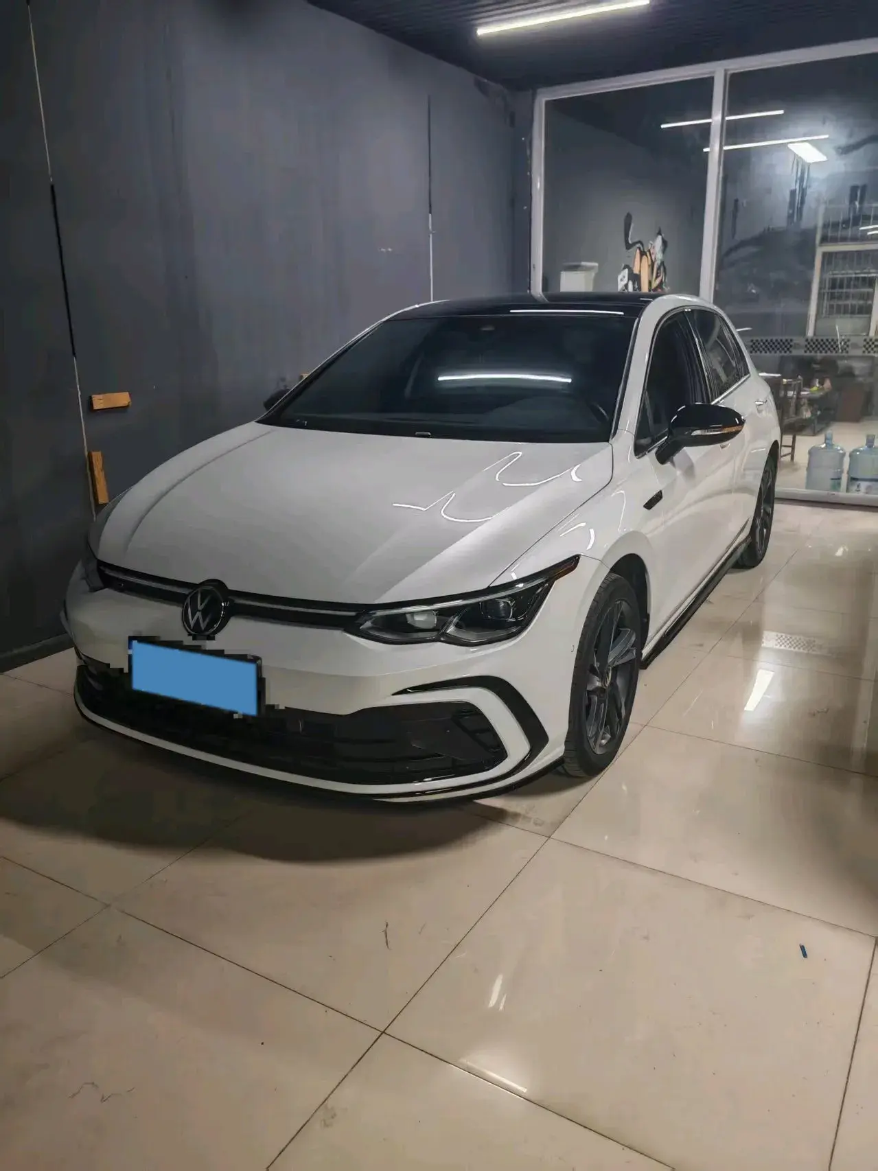 2021 VOLKSWAGEN GOLF view 1