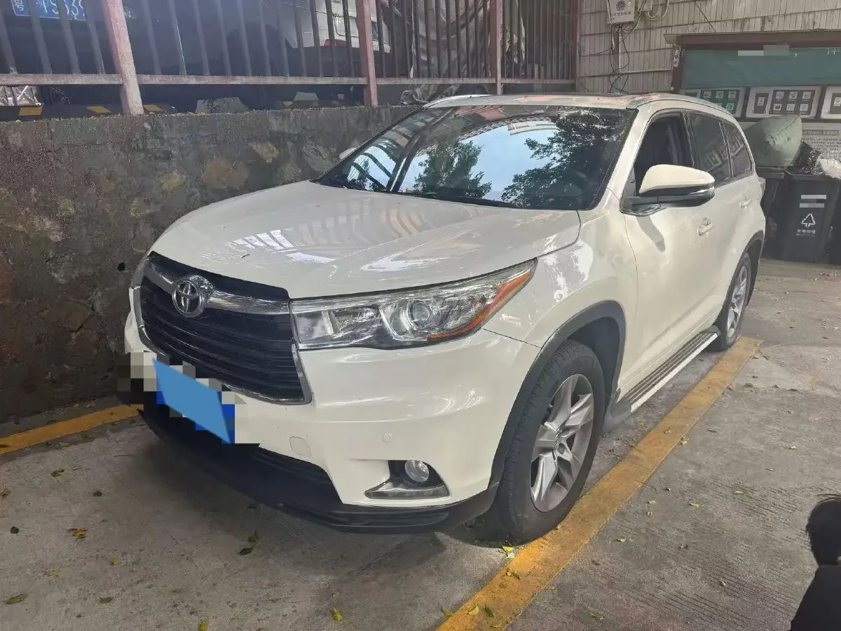 2017 Toyota Highlander 2.0T 220HP L4 6AT