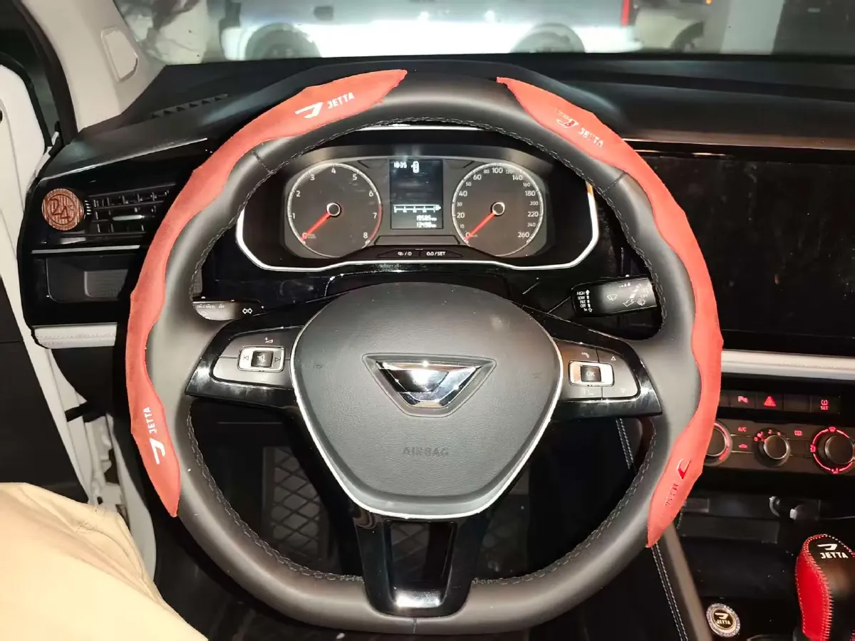 2023 Jetta VS5 1.4T 150HP L4 6AT,autocango,china used car exporter,china ev exporter,chinese used car exporter,chinese used ev exporter