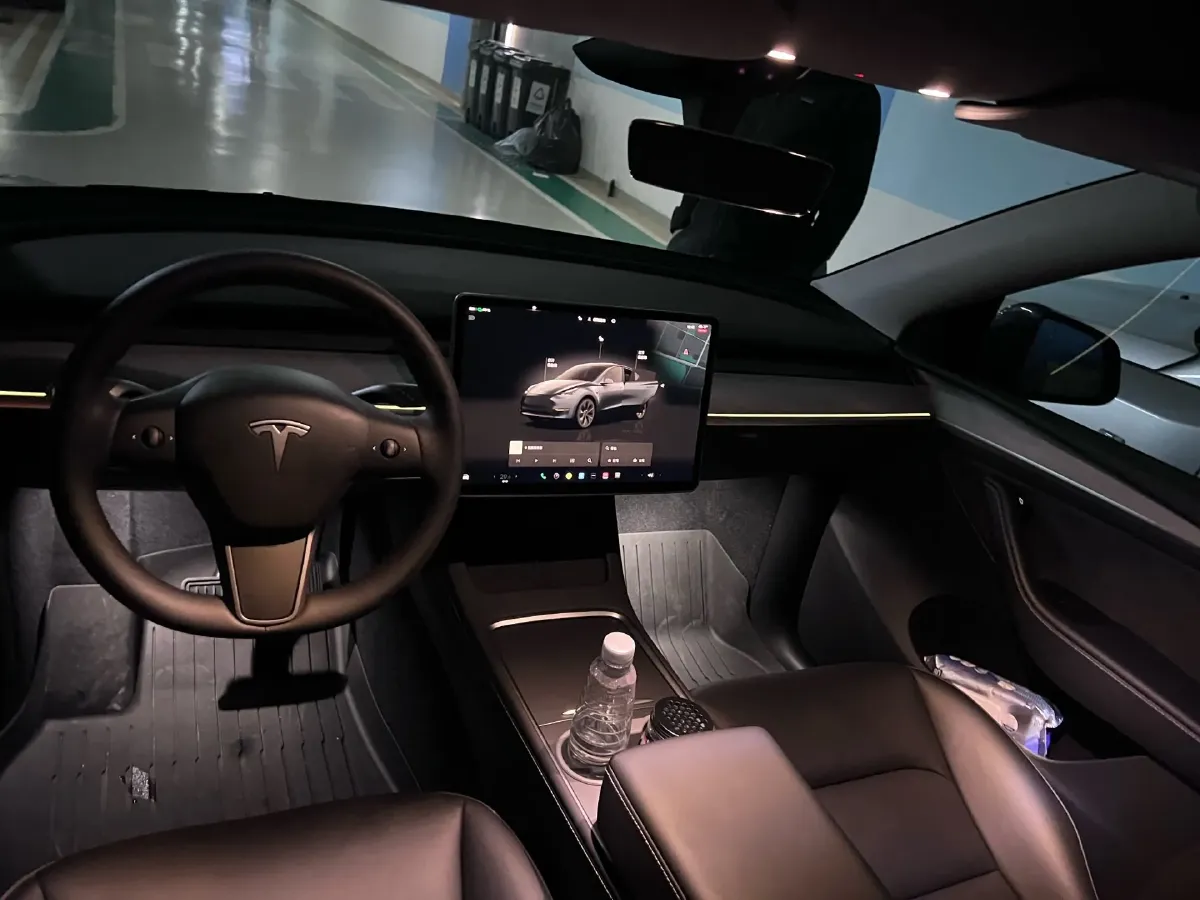 2024 Tesla Model Y BEV 78.4KWH,autocango,china used car exporter,china ev exporter,chinese used car exporter,chinese used ev exporter