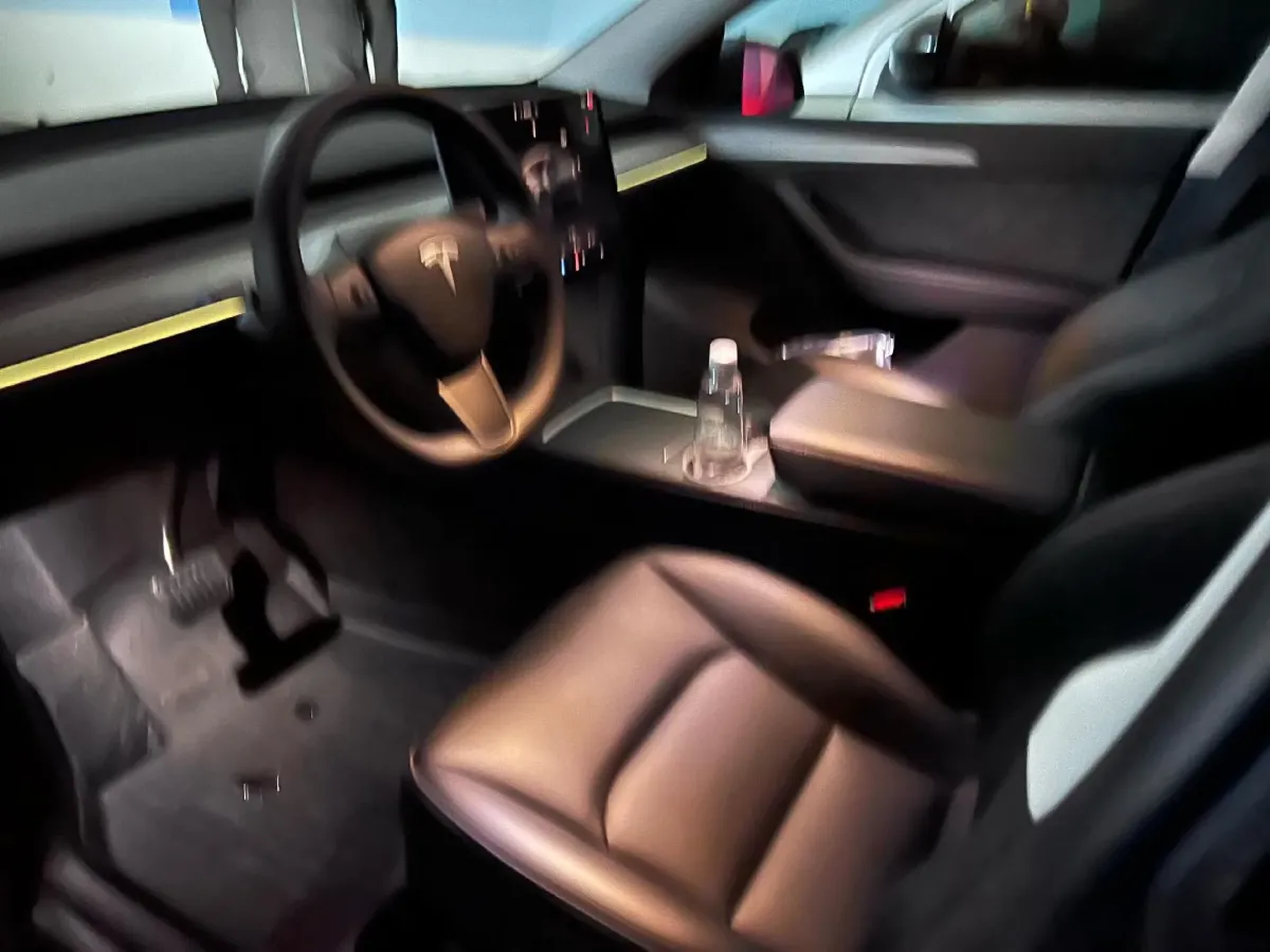 2024 Tesla Model Y BEV 78.4KWH,autocango,china used car exporter,china ev exporter,chinese used car exporter,chinese used ev exporter