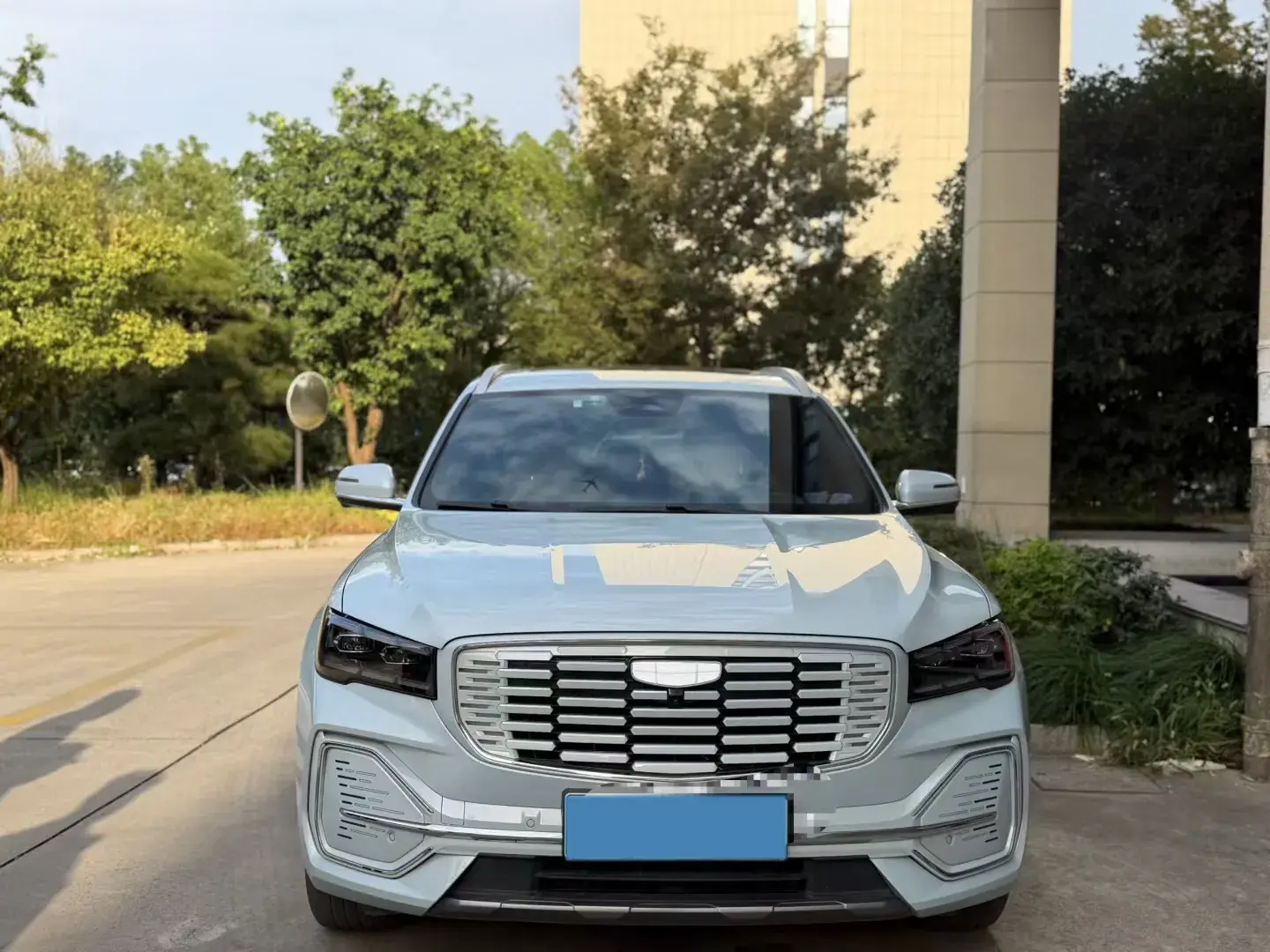 2022 GEELY MONJARO thumbnail 2