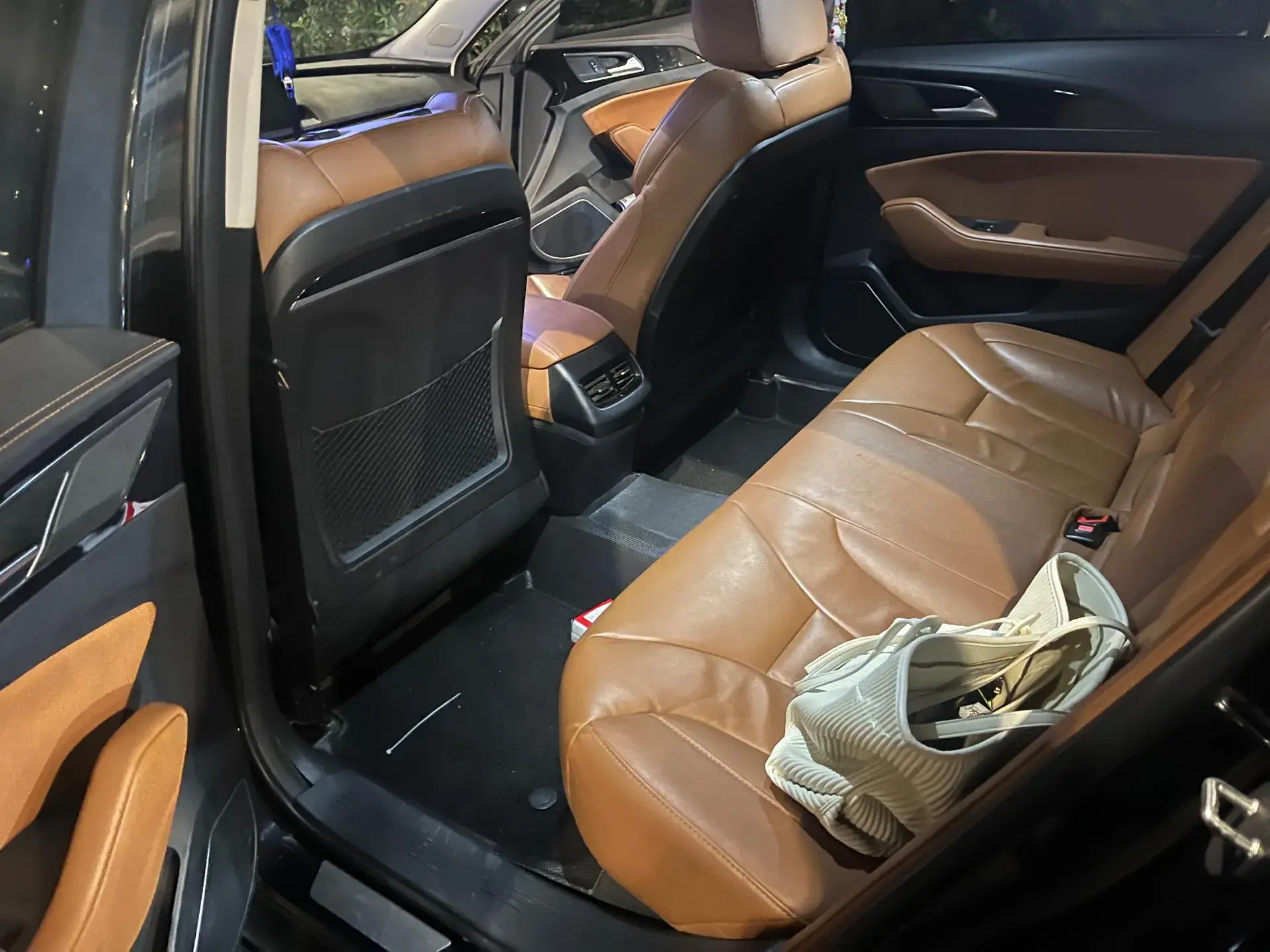 2018 HONGQI H5 thumbnail 4