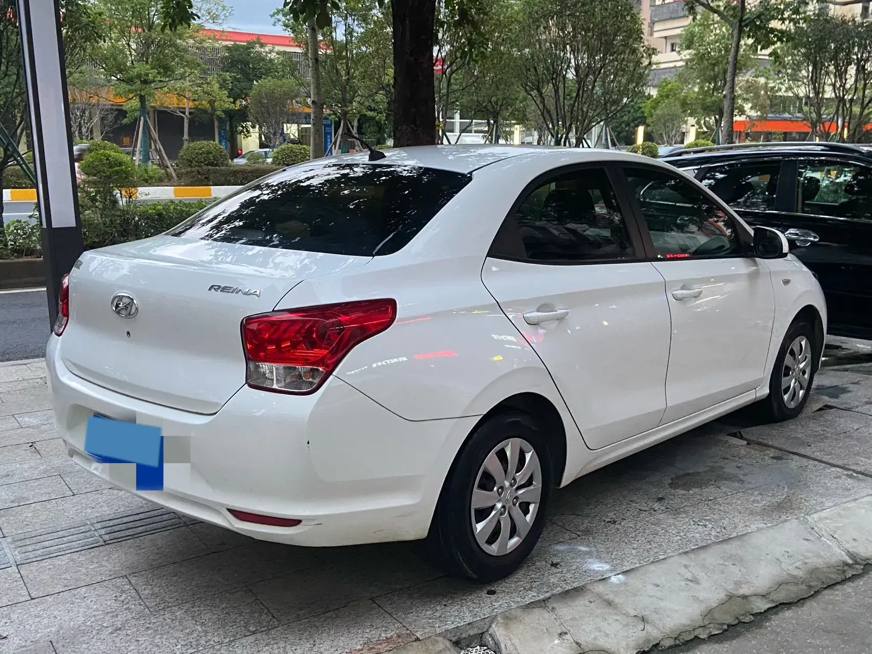 2020 HYUNDAI REINA thumbnail 4