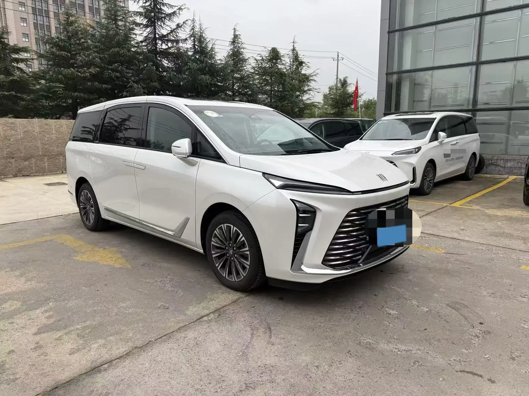 2025 BUICK GL8 thumbnail 3