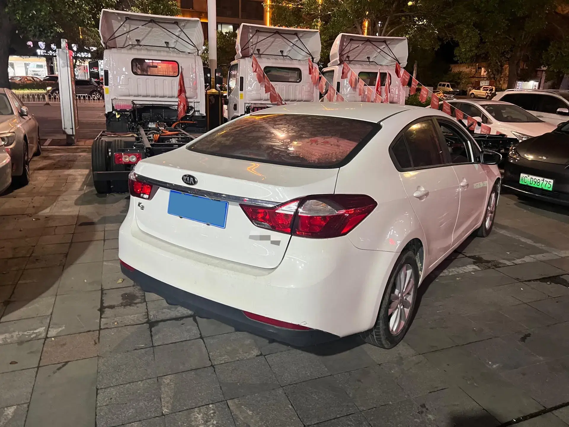 2017 KIA K3 thumbnail 4