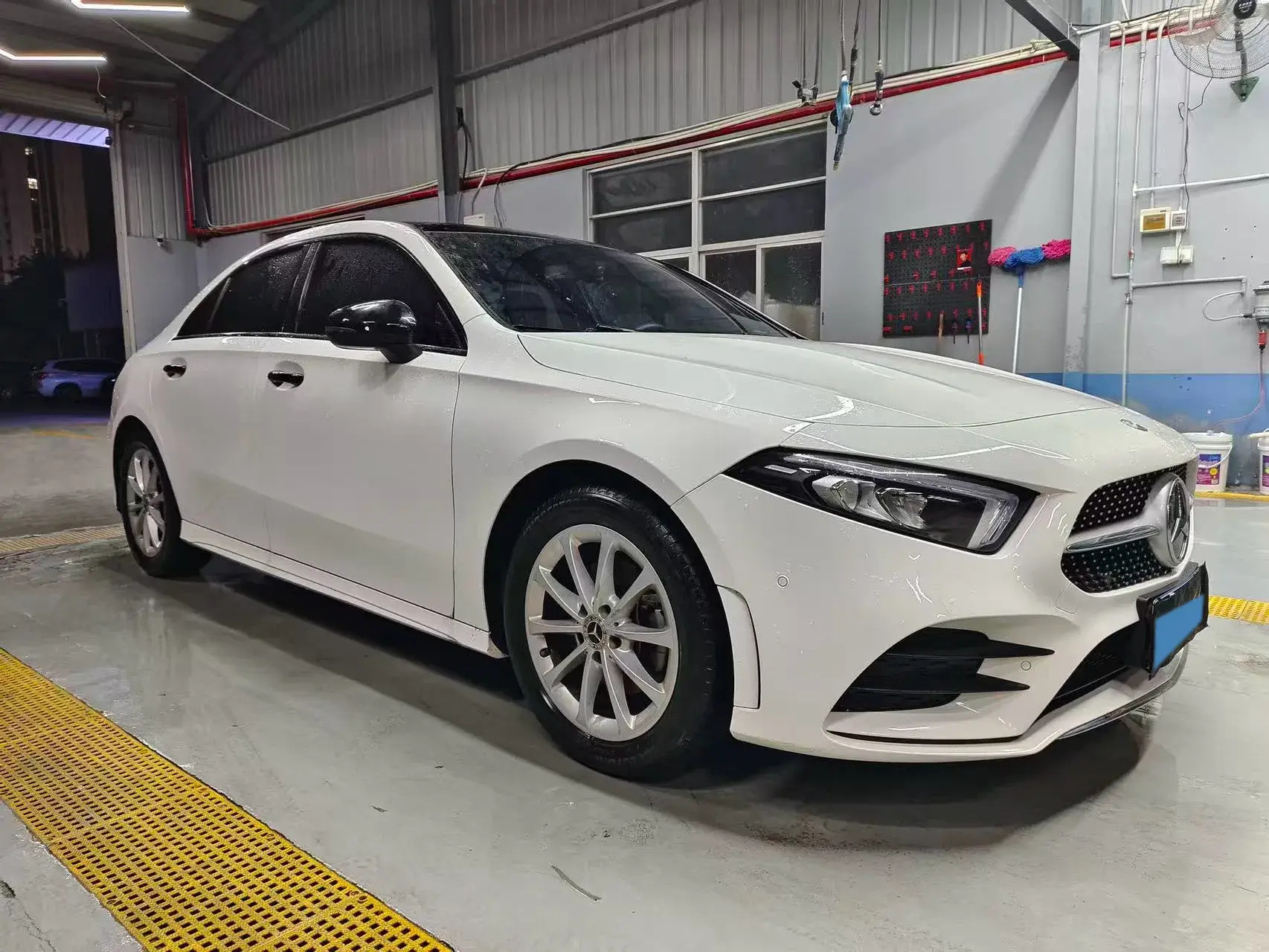 2020 MERCEDES-BENZ A thumbnail 4