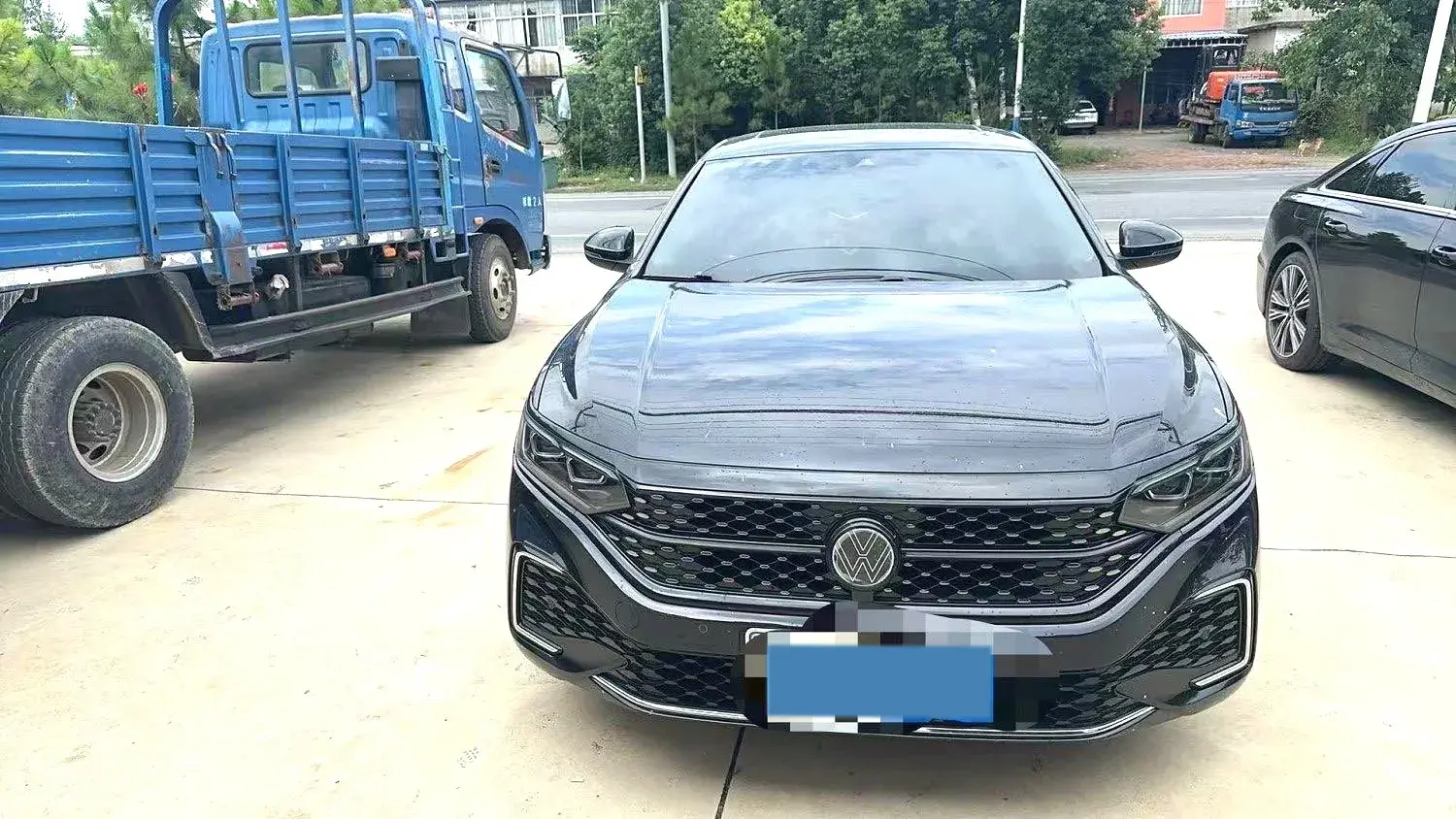 2022 VOLKSWAGEN PASSAT thumbnail 2