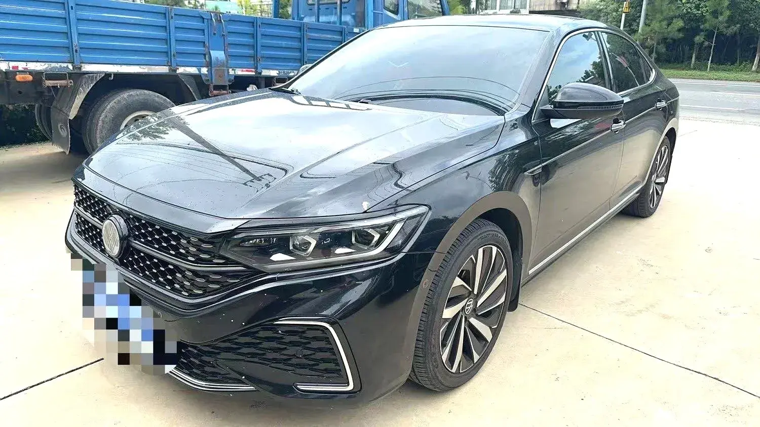 2022 VOLKSWAGEN PASSAT view 1