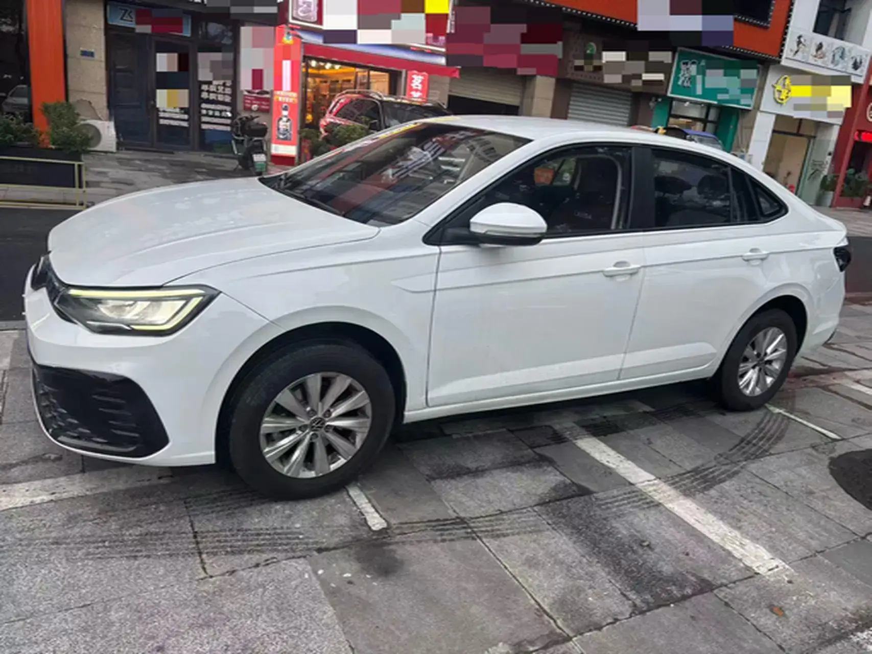 2023 VOLKSWAGEN LAVIDA view 1