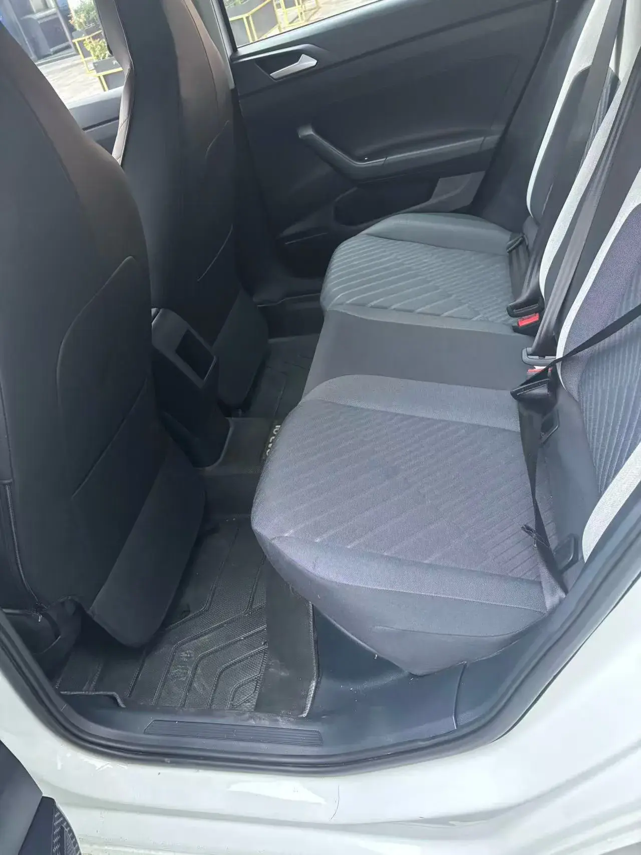 2023 VOLKSWAGEN LAVIDA thumbnail 4