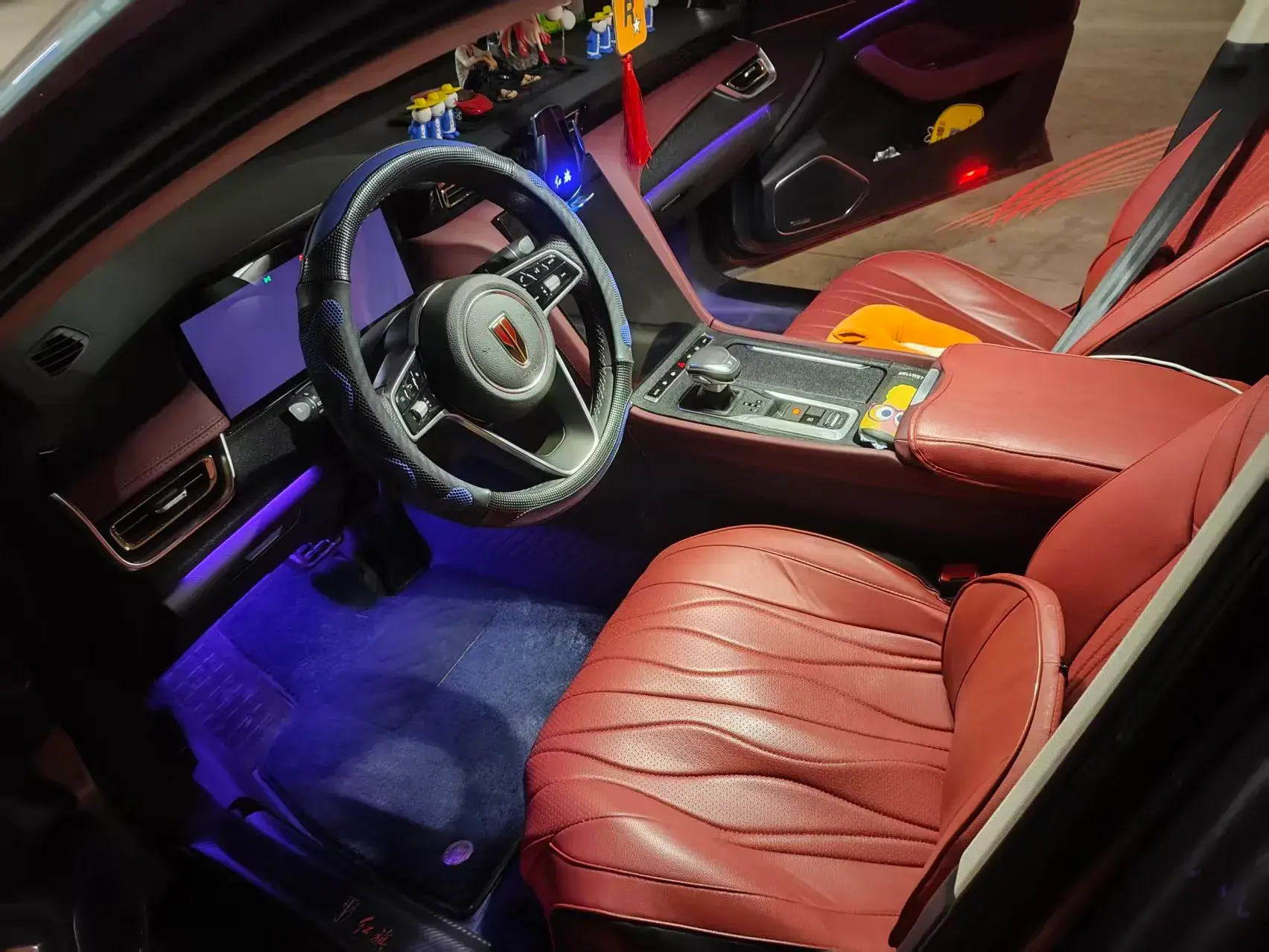 2023 HONGQI H5 thumbnail 2