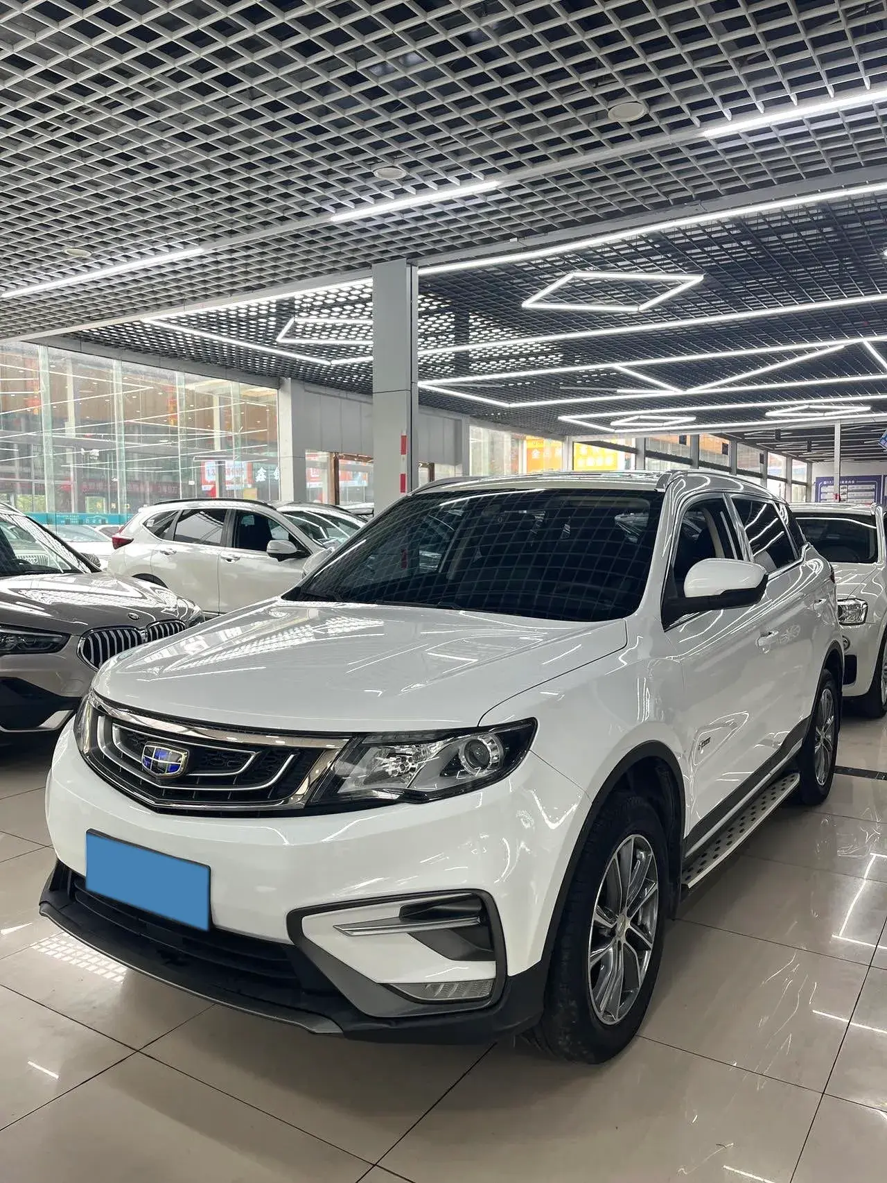 2018 GEELY AZKARRA view 1