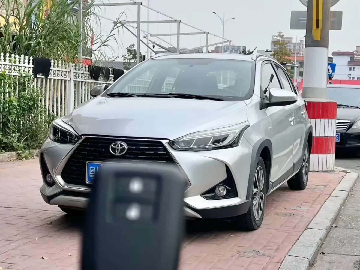 2020 Toyota Yaris L 1.5L 110HP L4 CVT