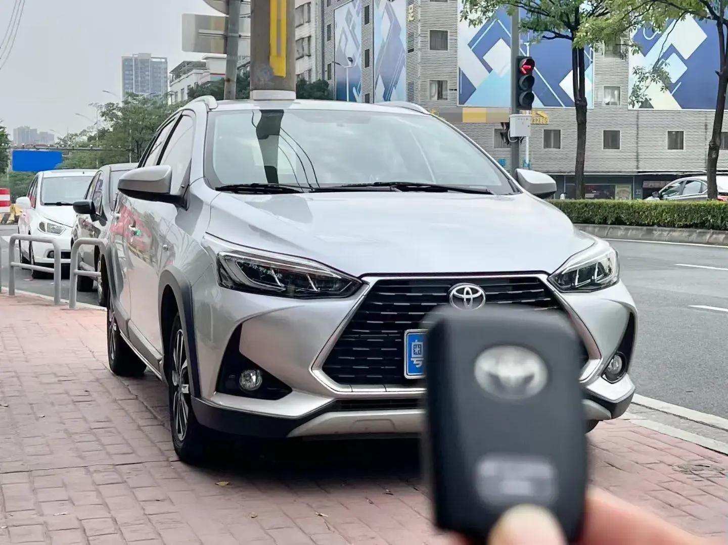 2020 TOYOTA YARIS thumbnail 2