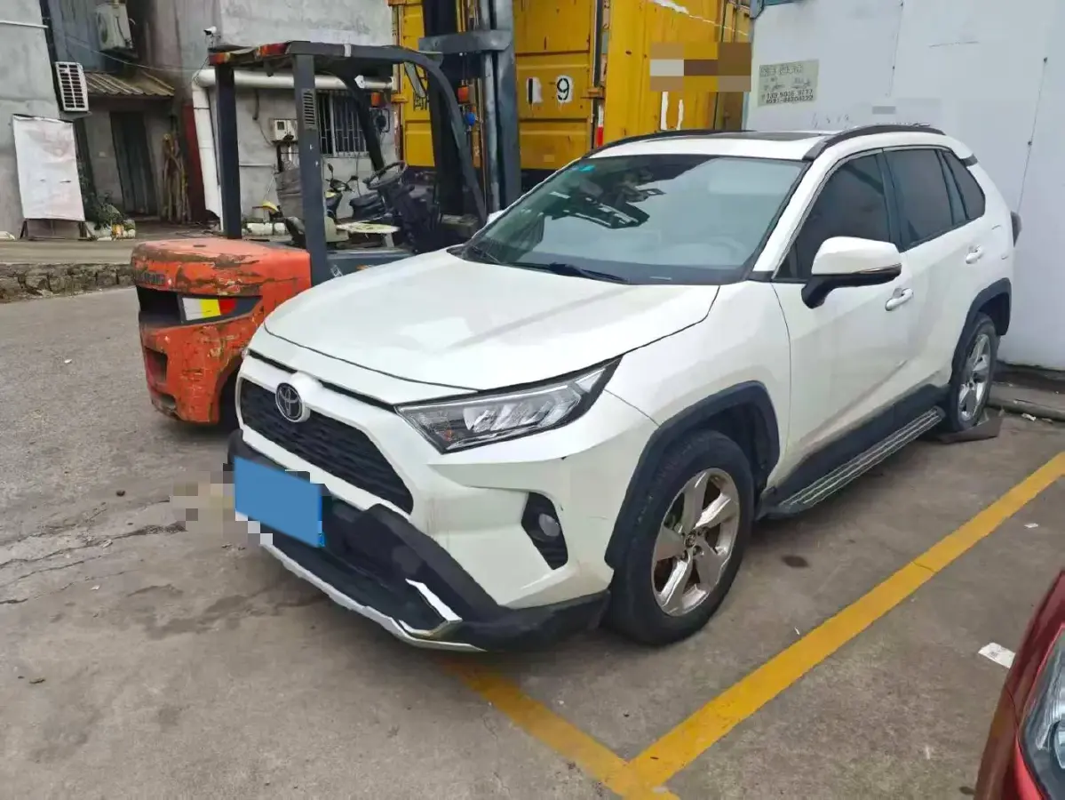2020 Toyota RAV4 2.0L 171HP L4 CVT