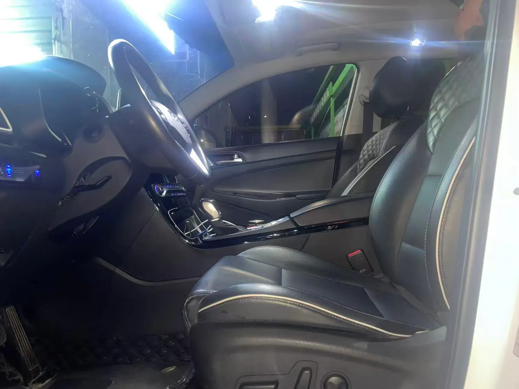 2019 HYUNDAI TUCSON thumbnail 2