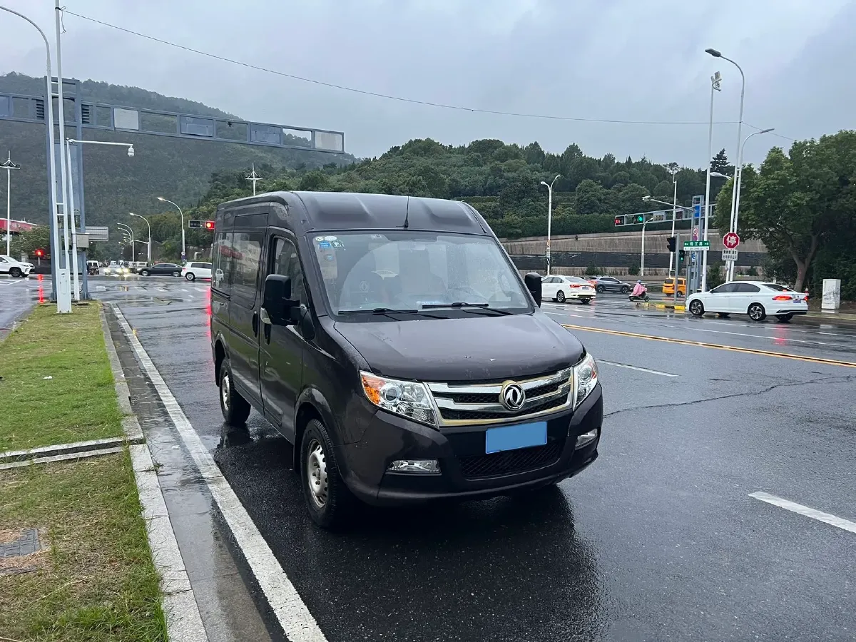 2019 DongFeng Forthing M6 1.5T 136HP L4 6MT,autocango,china used car exporter,china ev exporter,chinese used car exporter,chinese used ev exporter
