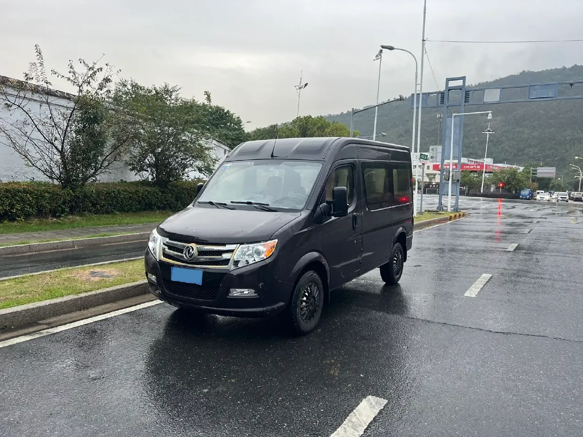 2019 DongFeng Forthing M6 1.5T 136HP L4 6MT,autocango,china used car exporter,china ev exporter,chinese used car exporter,chinese used ev exporter