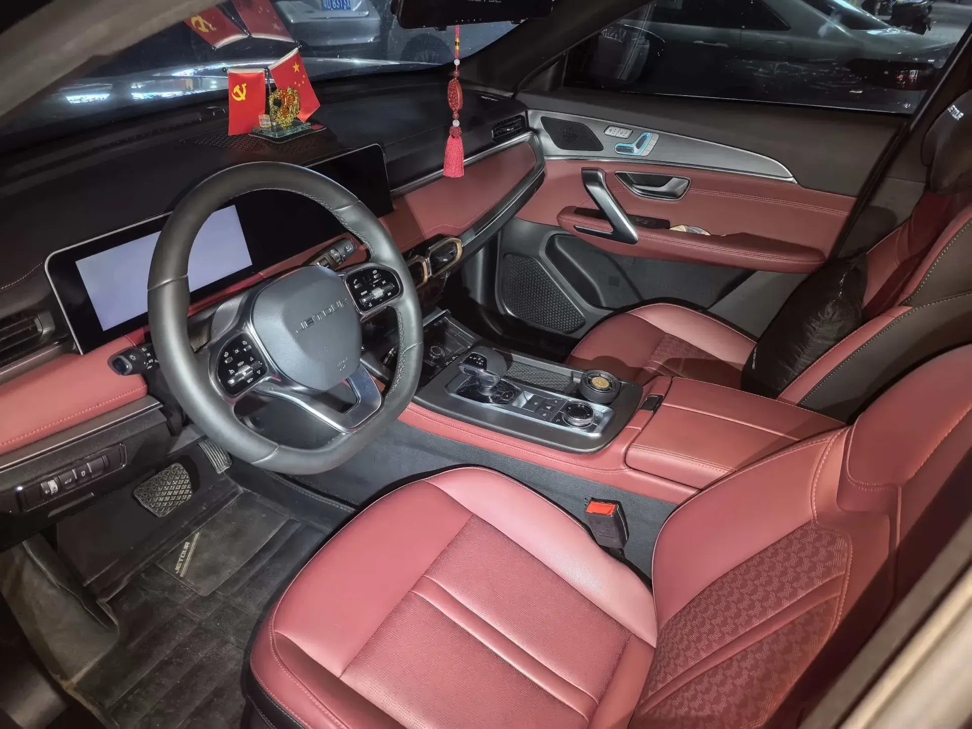 2025 JETOUR X70 thumbnail 3