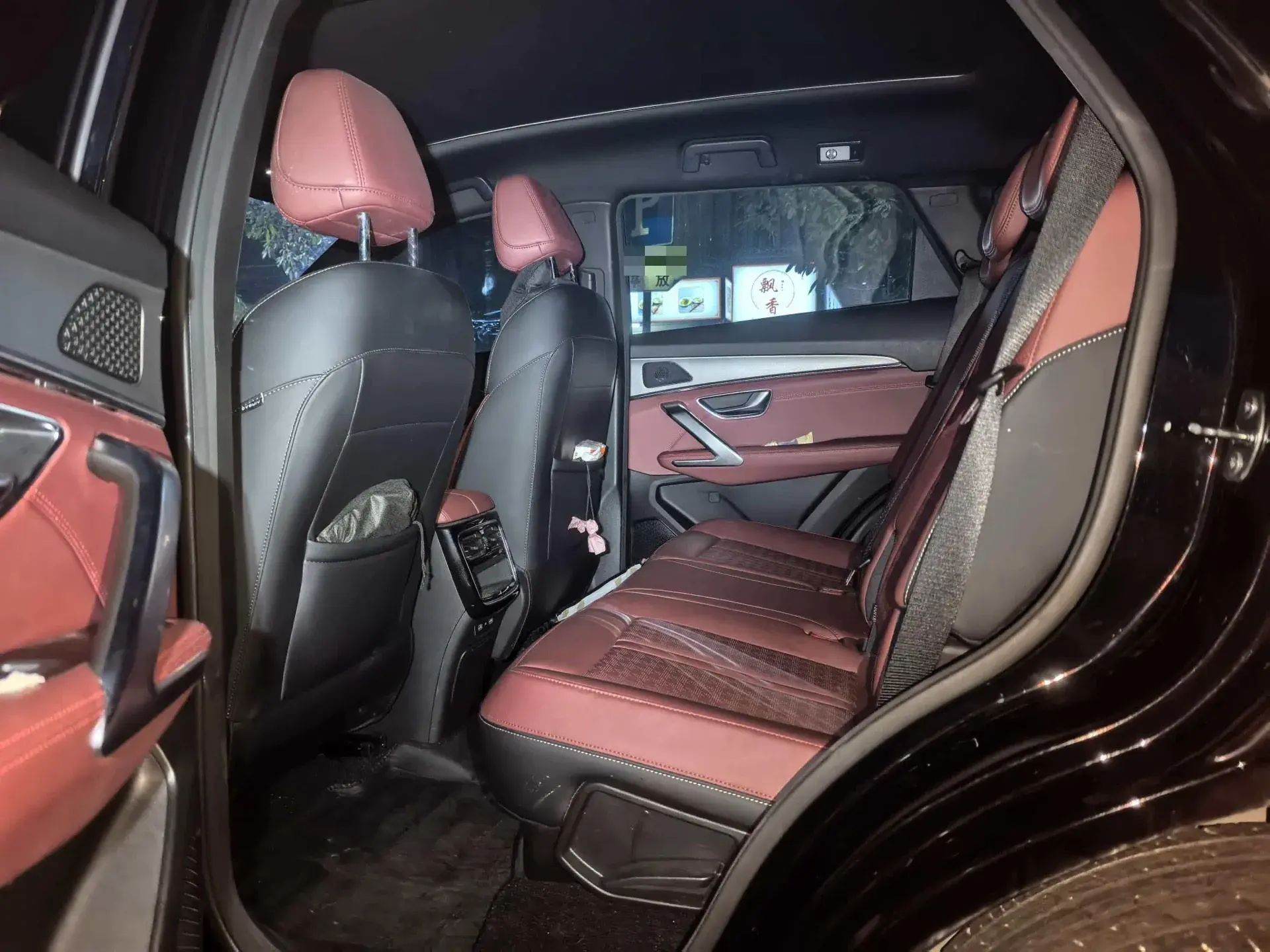 2025 JETOUR X70 thumbnail 4