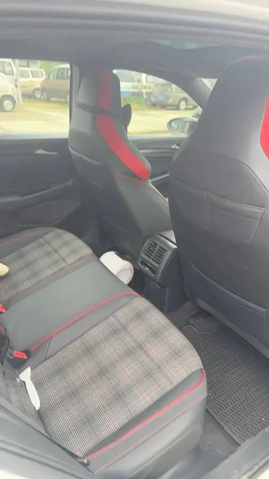 2021 VOLKSWAGEN GOLFGTI thumbnail 3