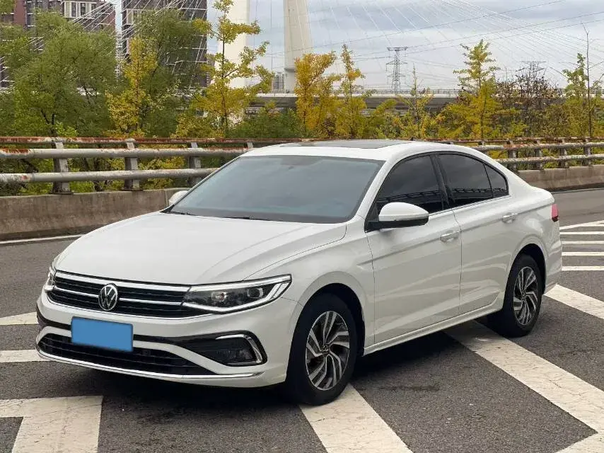 2023 VOLKSWAGEN BORA view 1