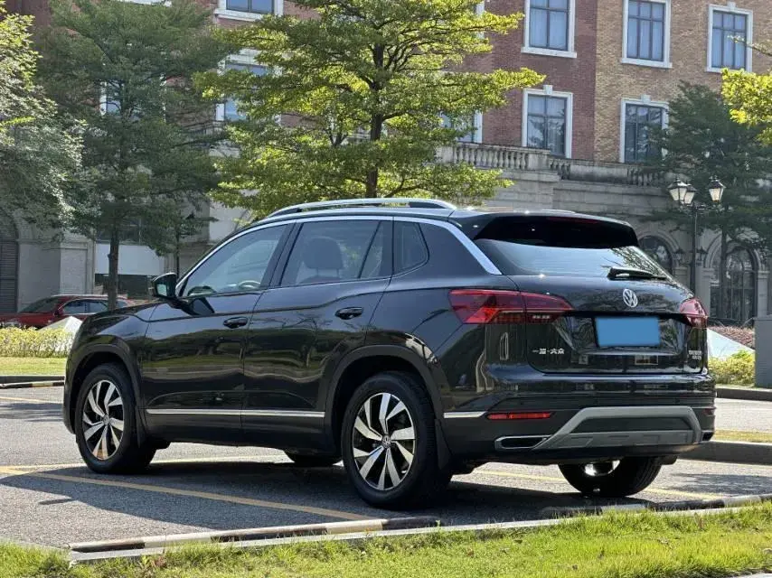 2019 VOLKSWAGEN TAYRON thumbnail 4