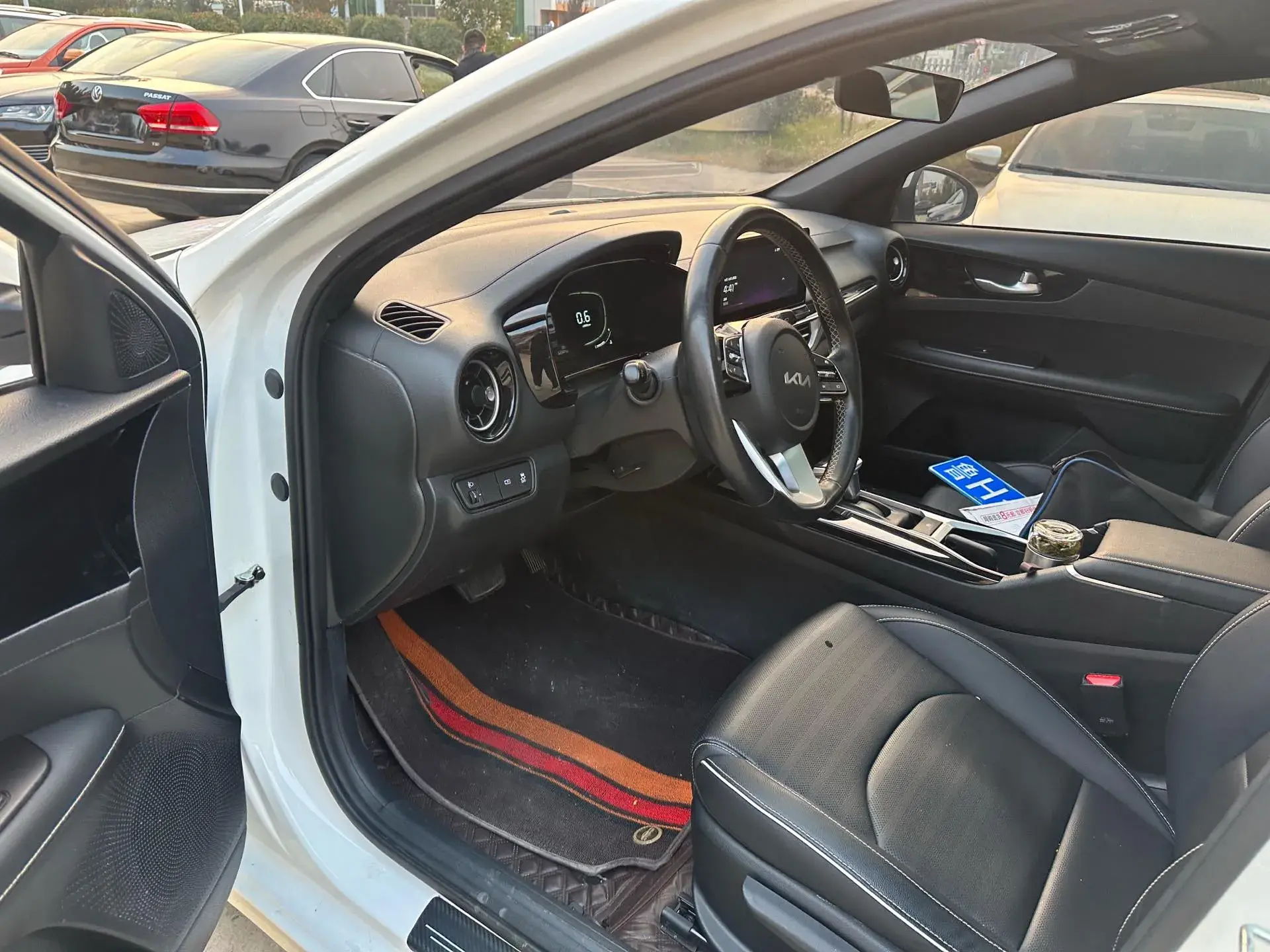 2023 KIA K3 thumbnail 3