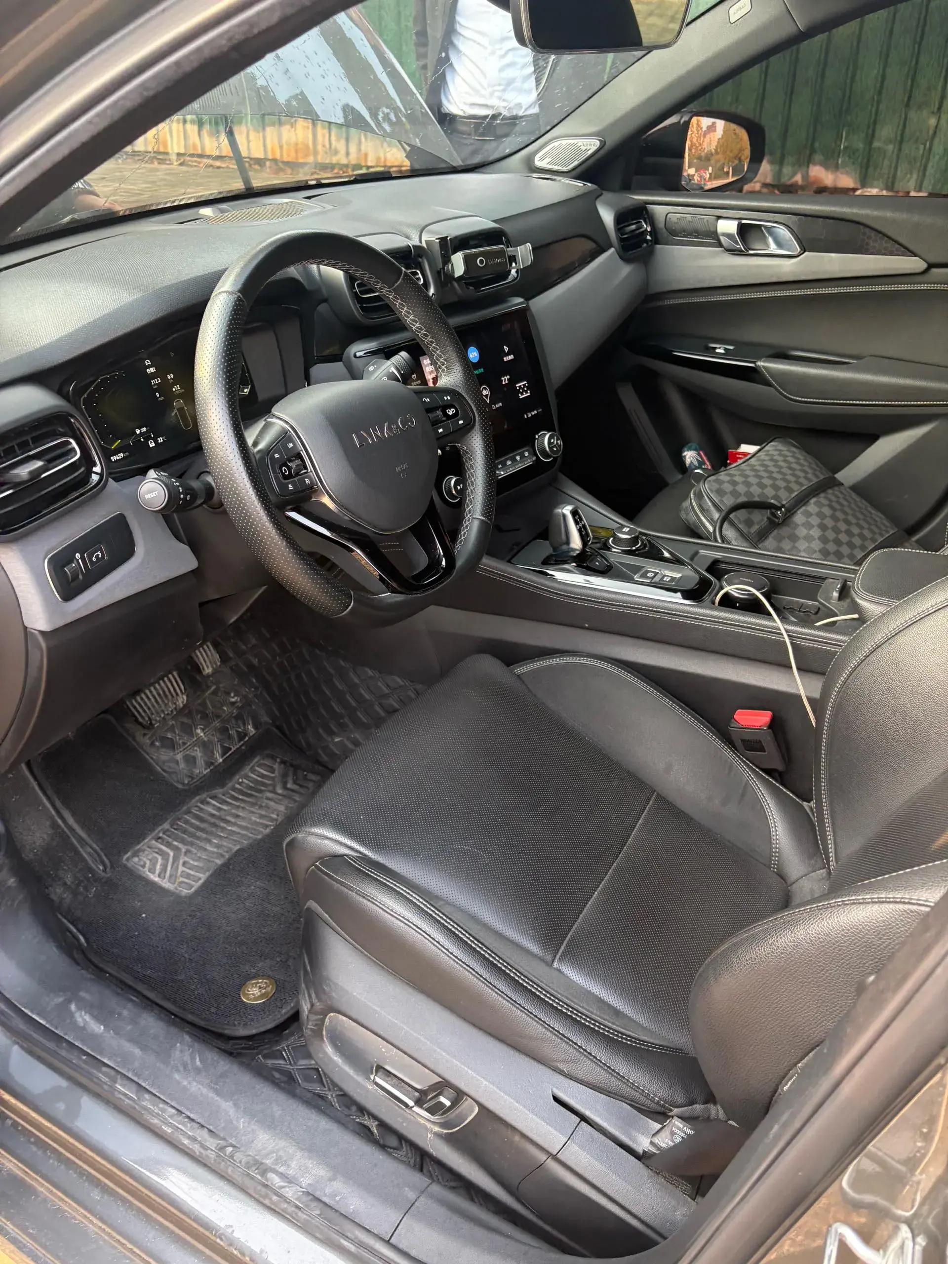 2021 LYNK&CO 03 thumbnail 3