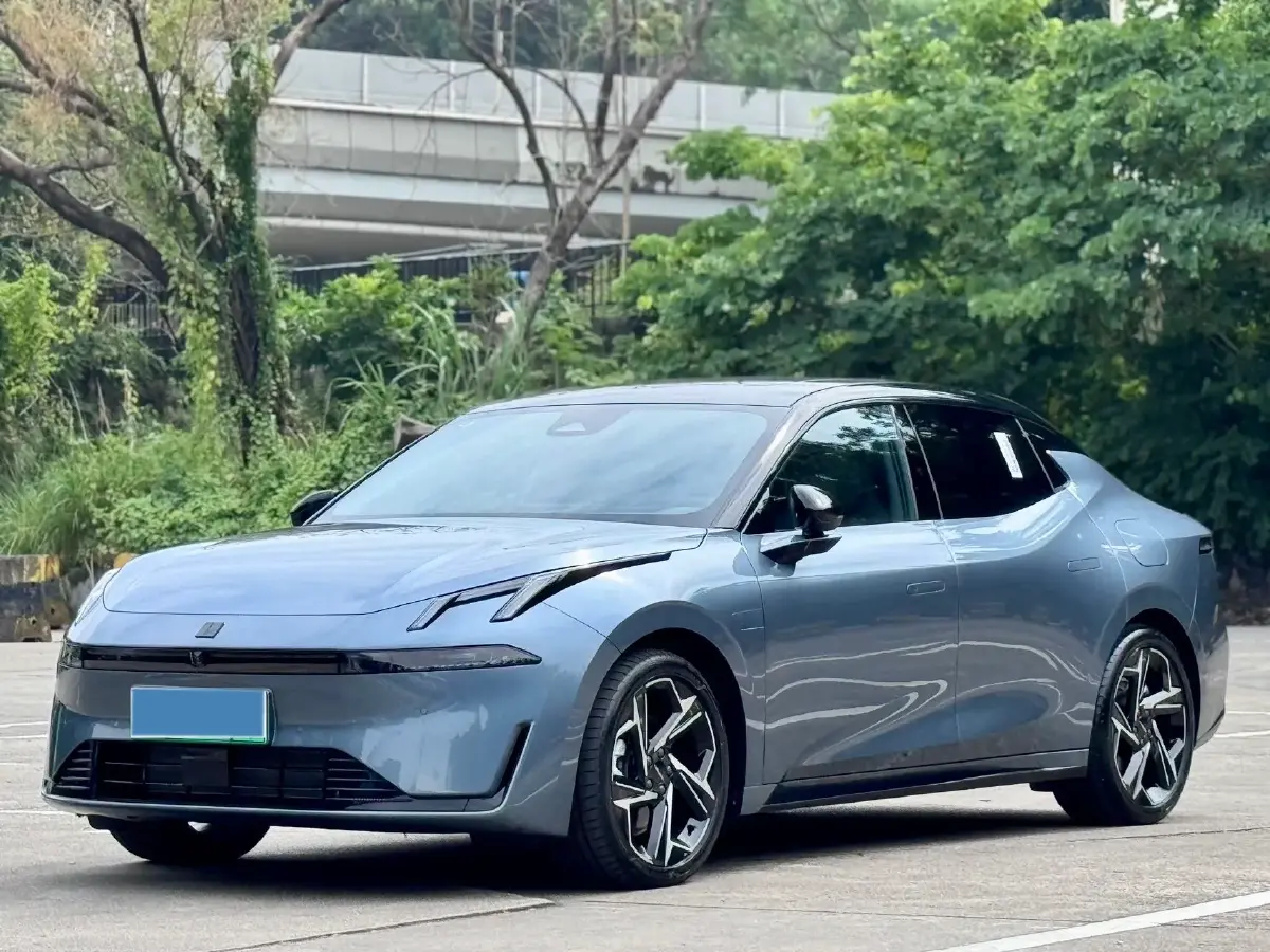 2024 LYNK&CO 07 EM-P 1.5T 163HP L4 3DHT PHEV 18.99KWH