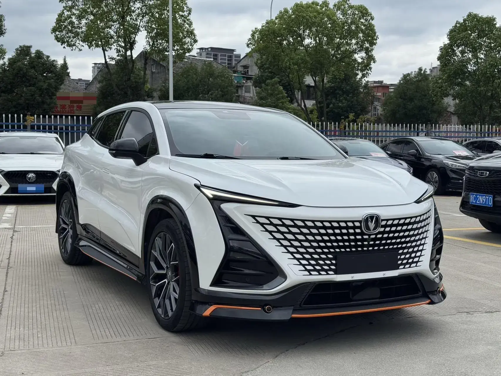 2023 CHANGAN UNI-T thumbnail 3