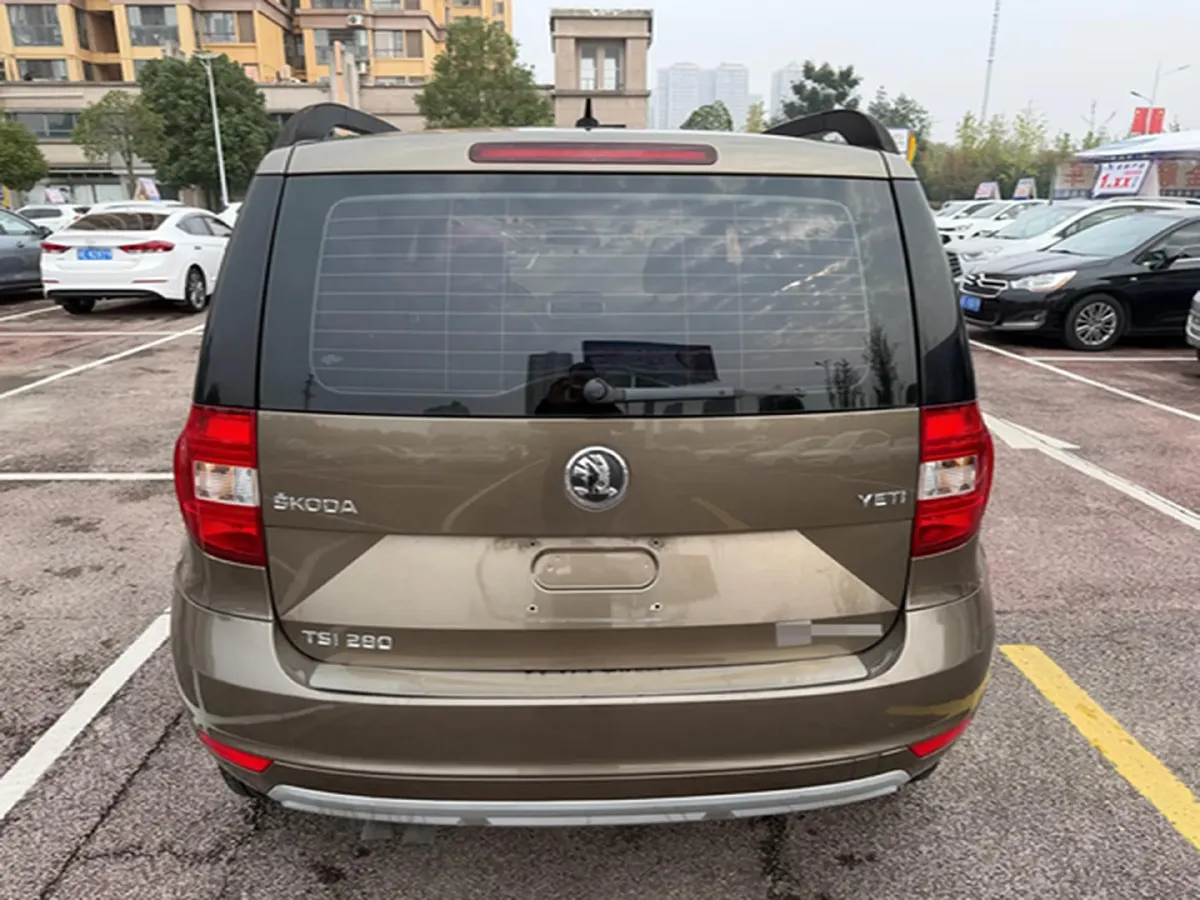 2017 Skoda Yeti 1.4T 150HP L4 7DCT,autocango,china used car exporter,china ev exporter,chinese used car exporter,chinese used ev exporter