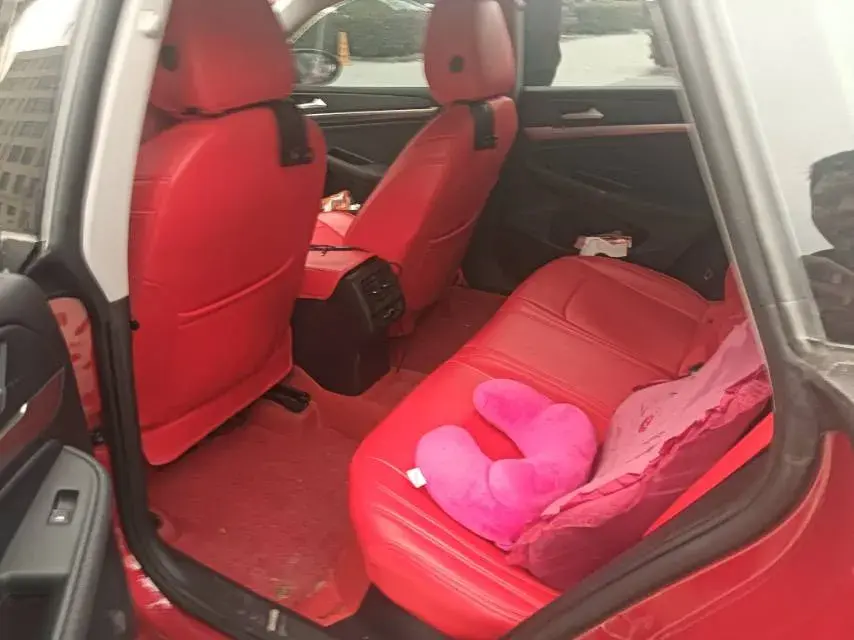 2022 VOLKSWAGEN LAMANDO thumbnail 3