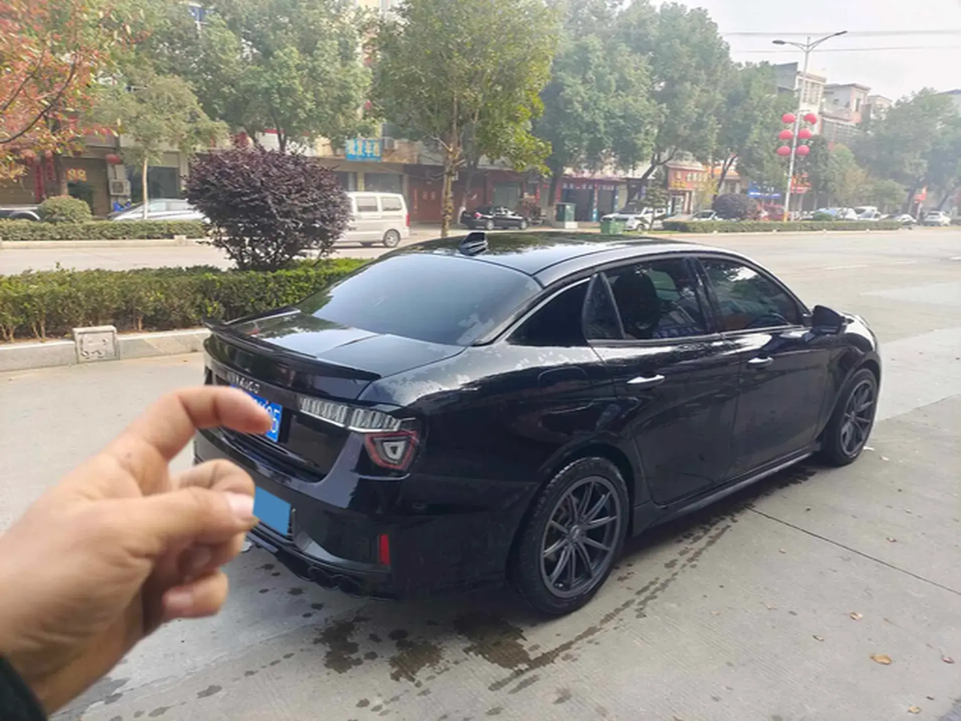 2019 LYNK&CO 03 thumbnail 3