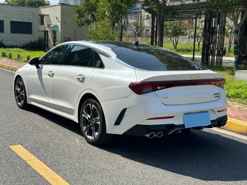 2021 KIA K5 thumbnail 4