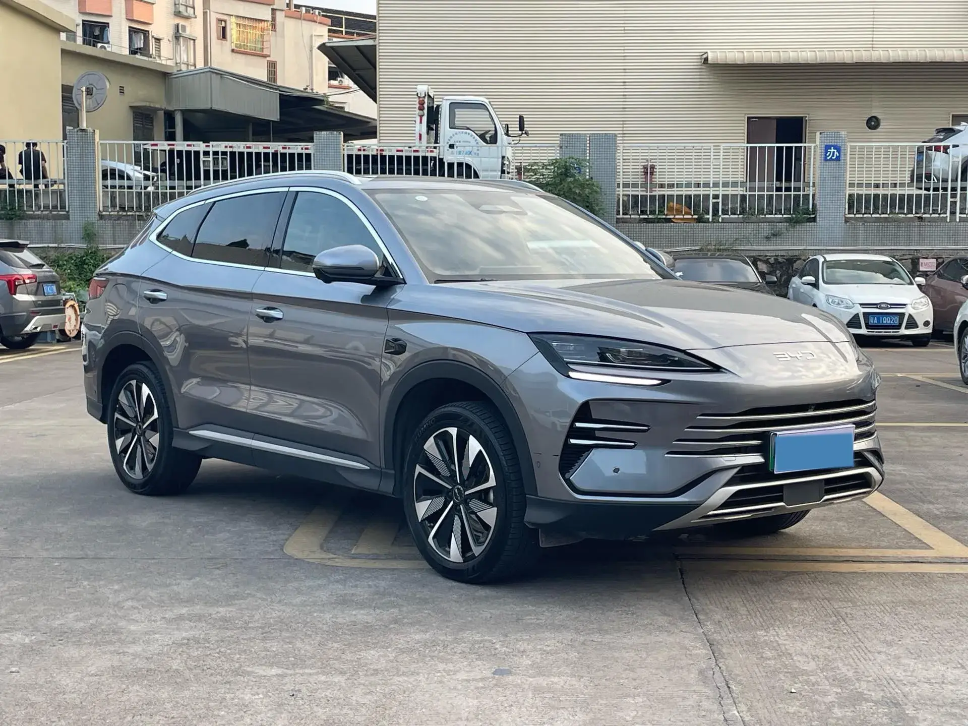 2025 BYD SONG thumbnail 3