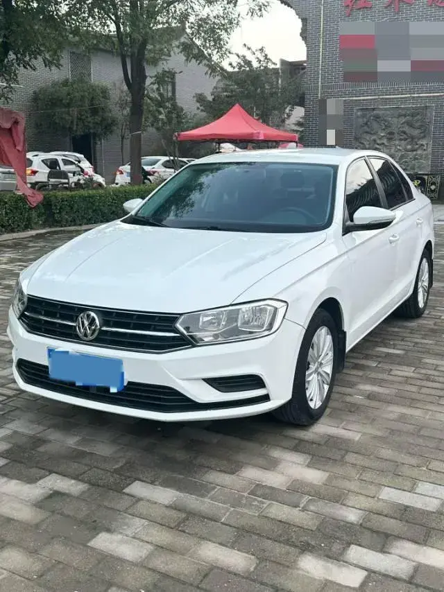 2019 VOLKSWAGEN BORA view 1