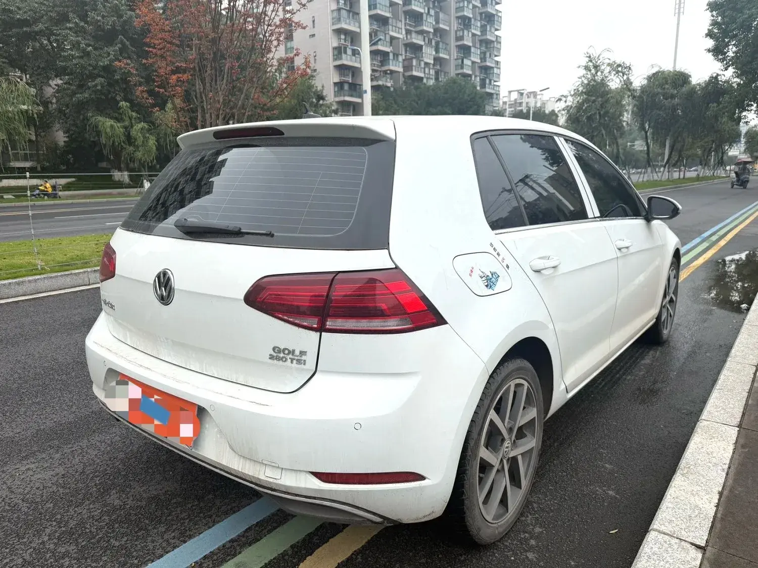 2020 VOLKSWAGEN GOLF thumbnail 4