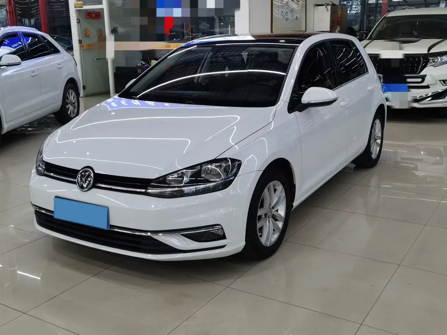 2018 VOLKSWAGEN GOLF view 1