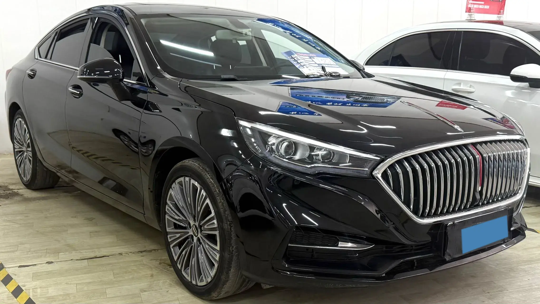 2022 HONGQI H5 thumbnail 2